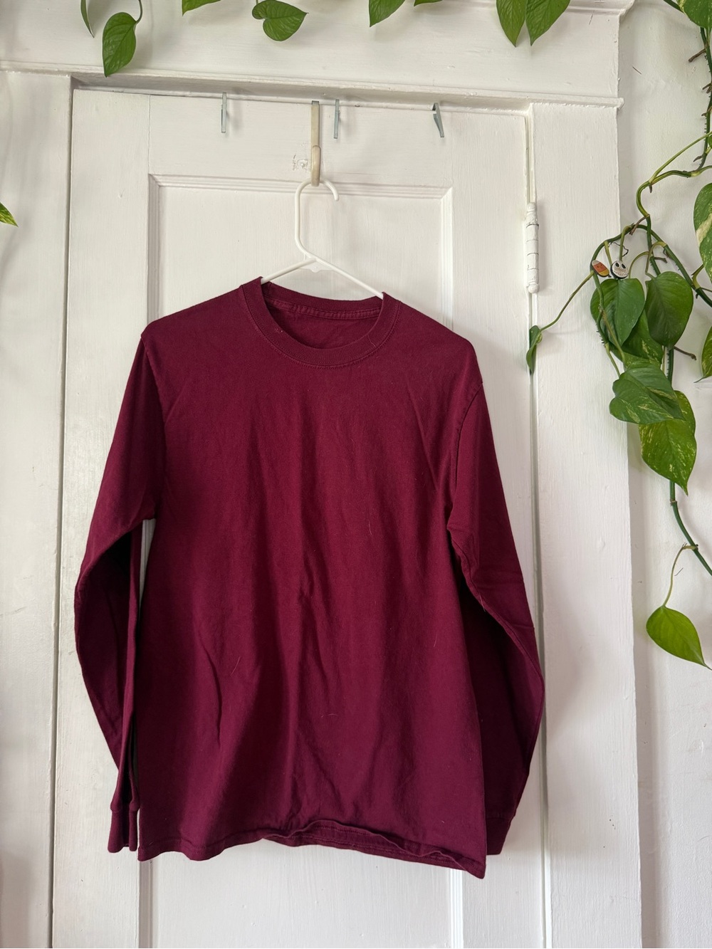 Men's Long-Sleeve Crewneck Shirt - Burgundy